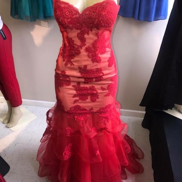 Juniors prom dress